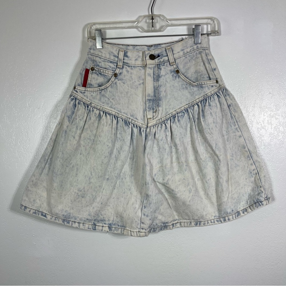 Levi's Vintage Acid Wash Skirt. Size 7.  Some Water staining from Storage.